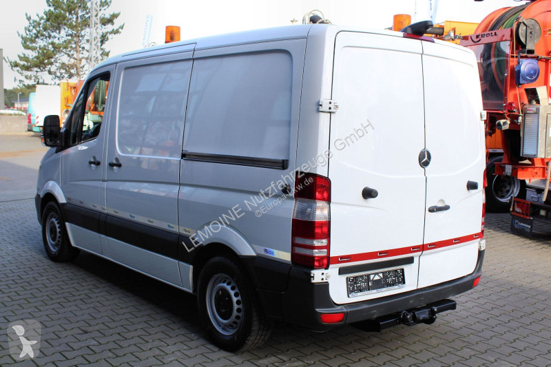 آلة لصيانة الطرق Mercedes 316 CDI 1m² F&F...