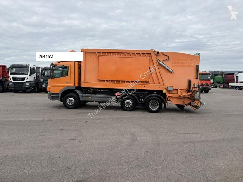 آلة لصيانة الطرق Mercedes 2128 6x2 Ochsner