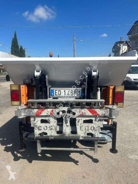 Vägmaskiner Isuzu Elf