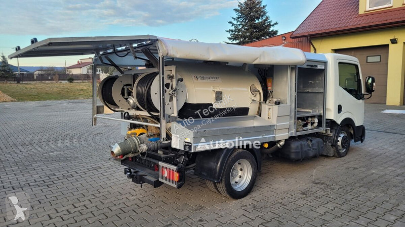 Silniční stroje Nissan Defco Combi 3,5t