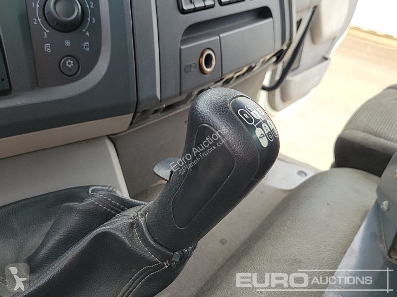 Utilaje pentru drumuri  LF220