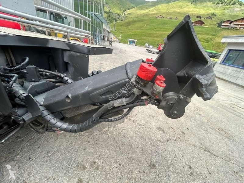 Silniční stroje   600