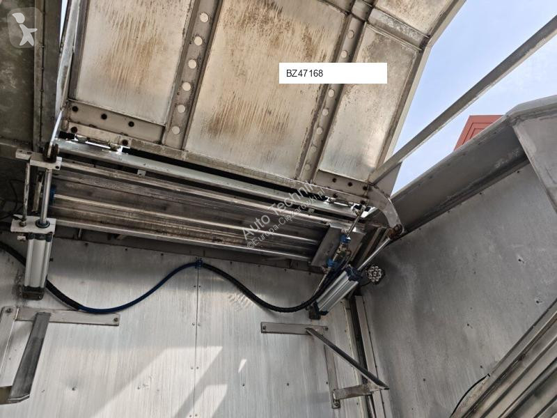 آلة لصيانة الطرق Renault Myjka Container washer...