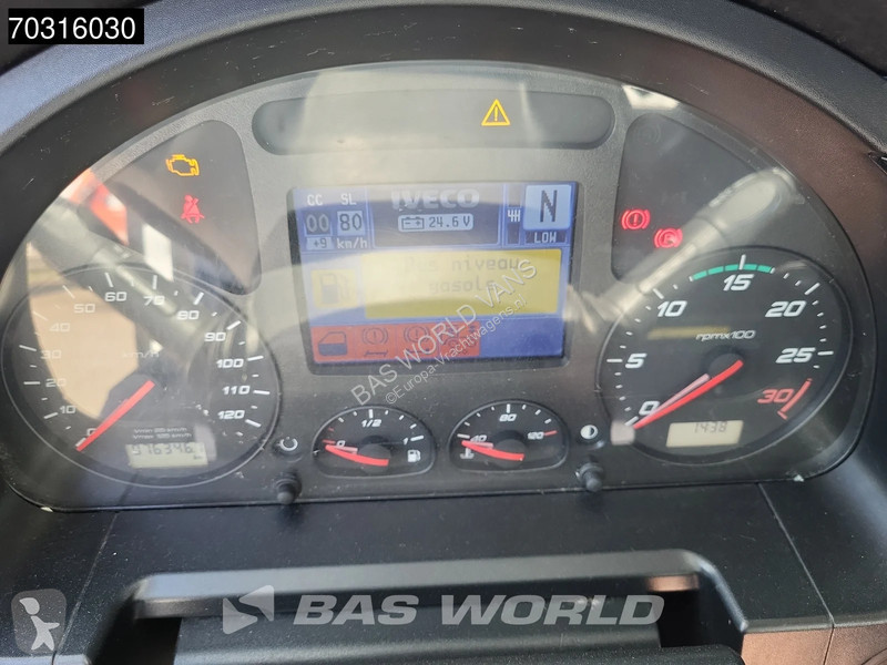 آلة لصيانة الطرق Iveco 330 4X2 Slaughter waste...