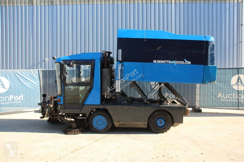 Engin de voirie Ravo 5002 SI CD