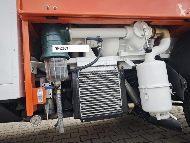 Vehículo de limpieza viaria Land Rover TD5 130...