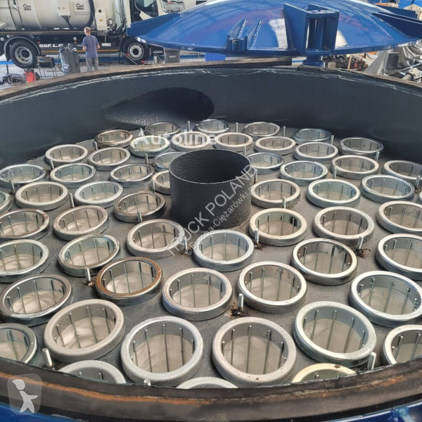 Útfenntartó-és-karbantartógép Scania LARSEN...
