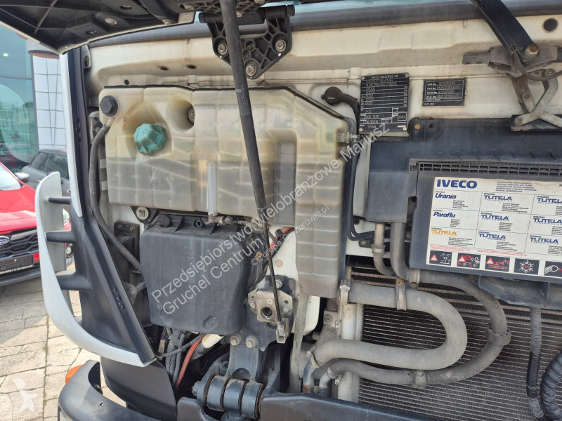 آلة لصيانة الطرق Iveco Stralis 330 EEV / NO...
