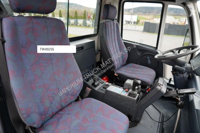 Útfenntartó-és-karbantartógép Mercedes UNIMOG...