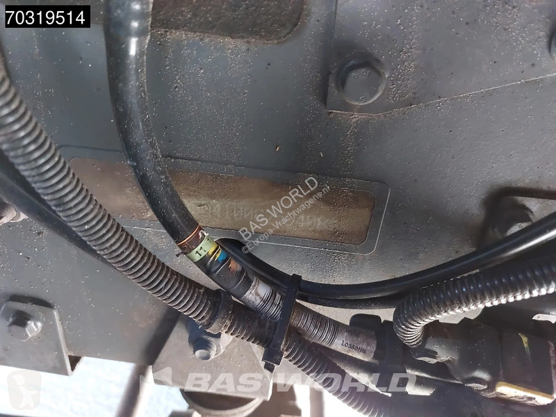 آلة لصيانة الطرق DAF 300 6X2 NL-truck Zoeller...