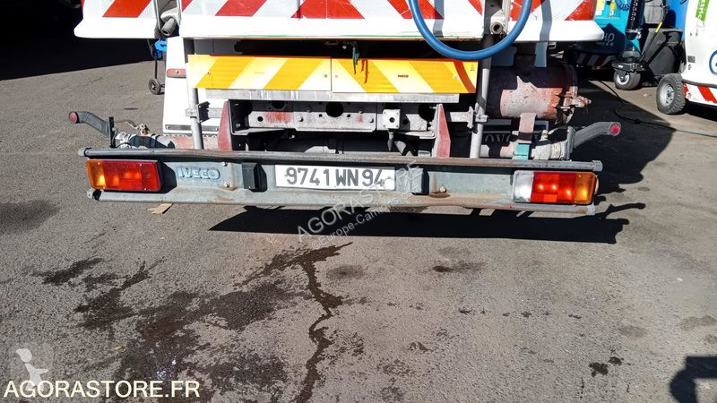 Útfenntartó-és-karbantartógép Iveco 100E18