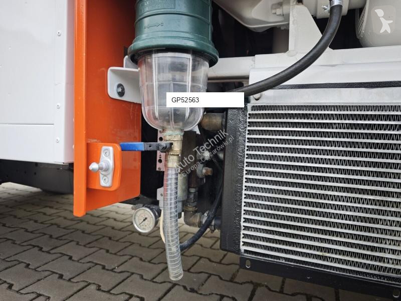 Vehículo de limpieza viaria Land Rover TD5 130...