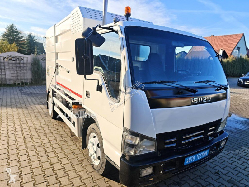 آلة لصيانة الطرق Isuzu SMALL CONTAINER WASHER...