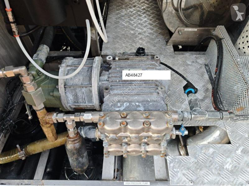 آلة لصيانة الطرق Iveco + IRIDE BIN WASHER Ροδέλα