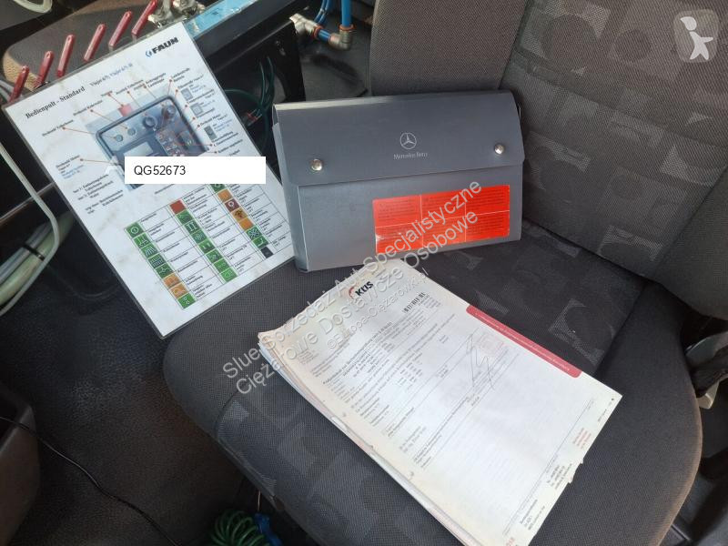 Utilaje pentru drumuri Mercedes 1829 Zamiatarka...