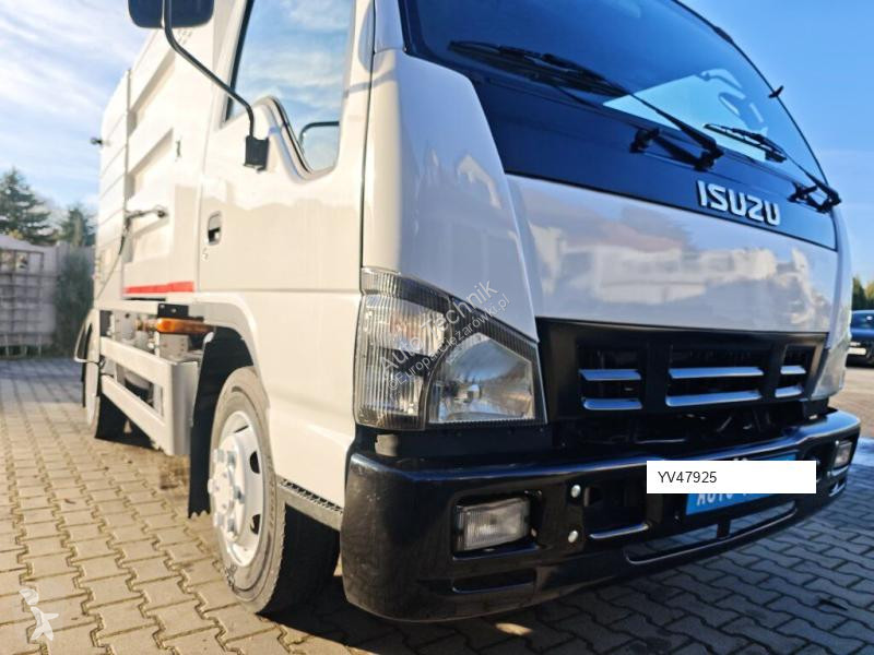 آلة لصيانة الطرق Isuzu SMALL CONTAINER WASHER...