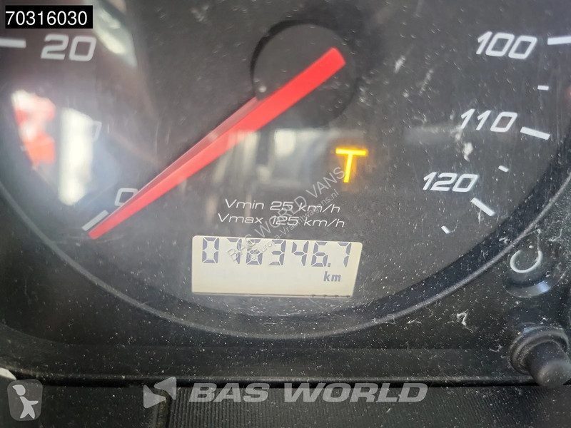آلة لصيانة الطرق Iveco 330 4X2 Slaughter waste...