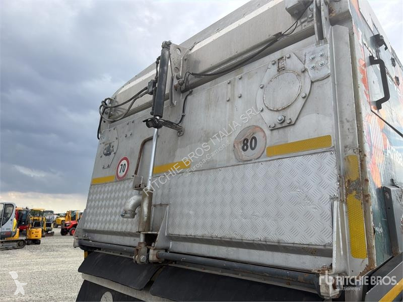 Vägmaskiner Iveco Schmidt SK650/59-1-033 on...
