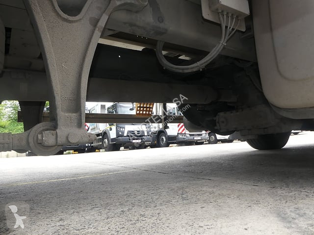 Vehículo de limpieza viaria Renault D19