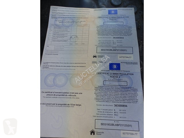 Vehículo de limpieza viaria Renault D19
