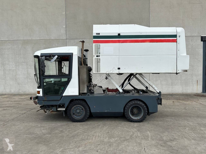 Коммунальная техника  Ravo 5002