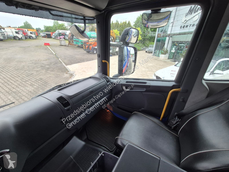 Engin de voirie Scania P340 LB 6X2*4 / JOAB...