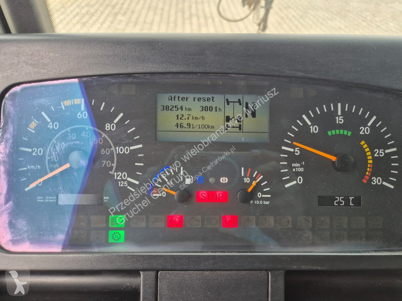 Vehículo de limpieza viaria Mercedes Econic...