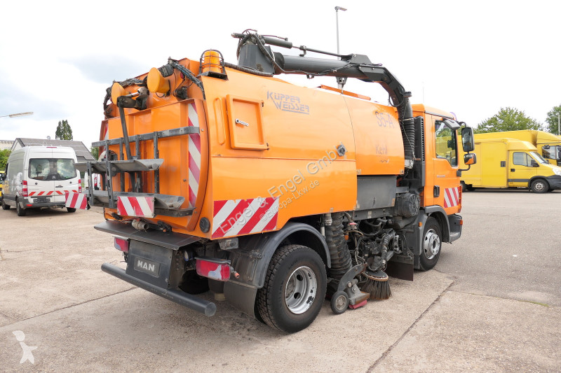 Vägmaskiner MAN TGL 12.250 4x2 BL Kehrmaschine