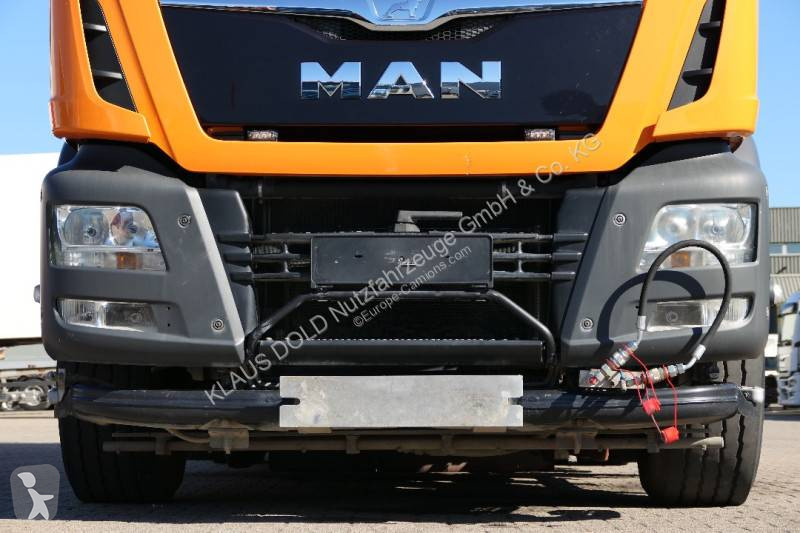 Silniční stroje MAN