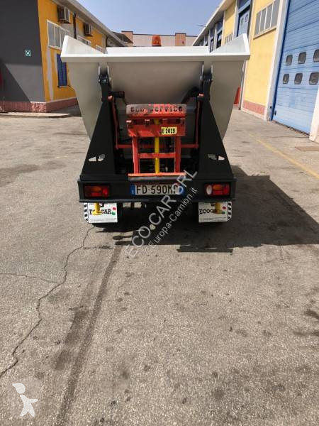 Silniční stroje Piaggio