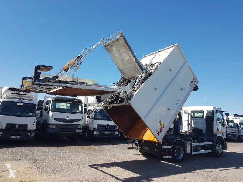 Engin de voirie Renault