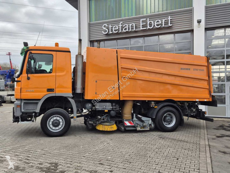 Silniční stroje Mercedes 2032 A 4x4 Bucher STKF...