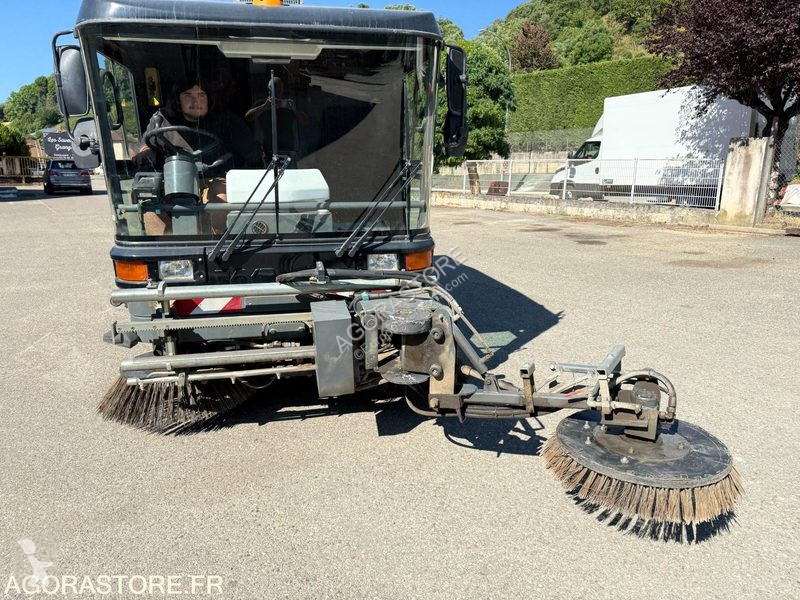 Utilaje pentru drumuri  C 560