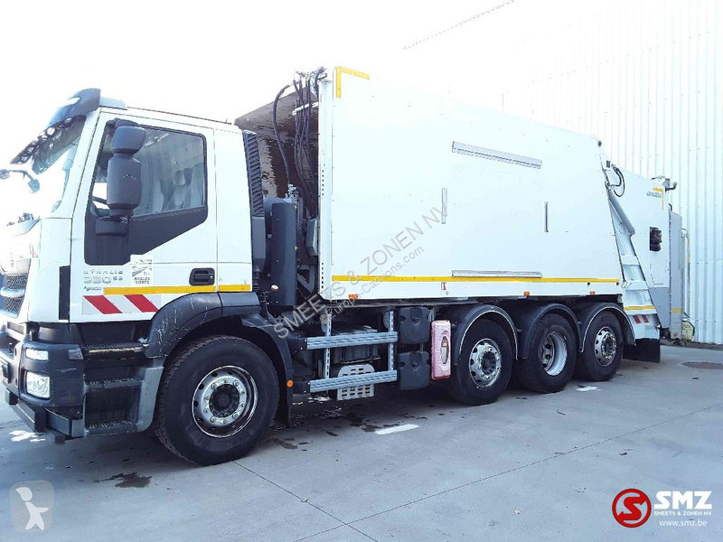 Utilaje pentru drumuri Iveco 330 gas 67000 km TOP