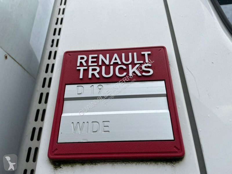 Silniční stroje Renault 19 Wide D-Series