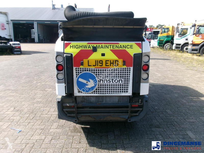 آلة لصيانة الطرق Johnston compact street sweeper