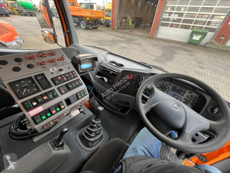 آلة لصيانة الطرق Mercedes Atego 1318 LKO...