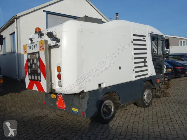 آلة لصيانة الطرق Ravo 540 SWEEPER,EURO5,AIRCO