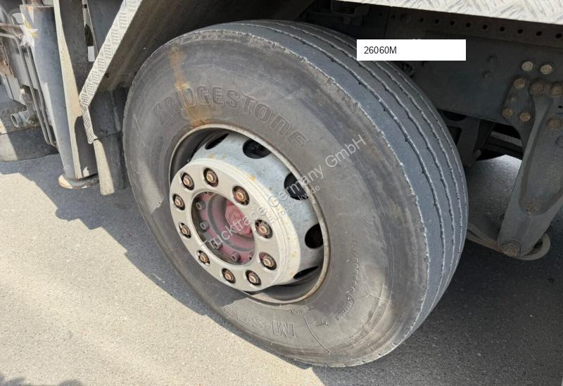 Engin de voirie Scania 380.3