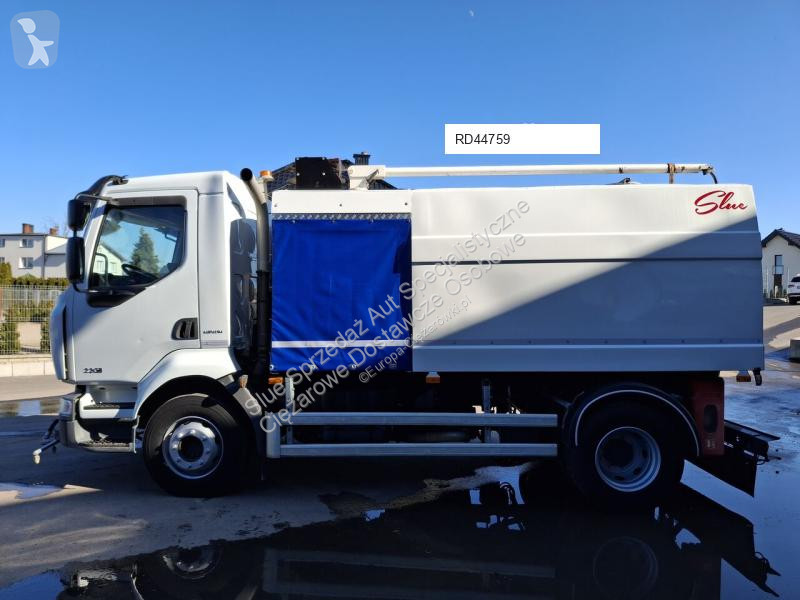 آلة لصيانة الطرق Renault 220 Polewaczka...