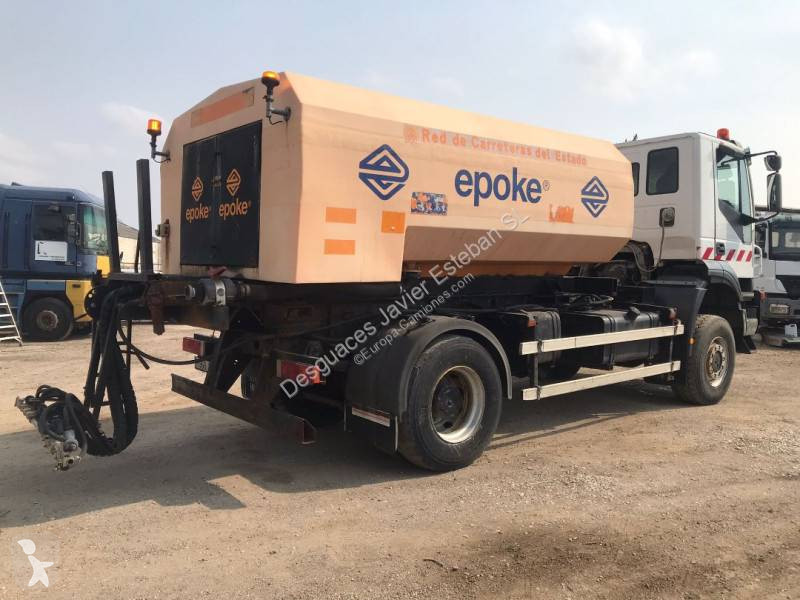 Engin de voirie Iveco
