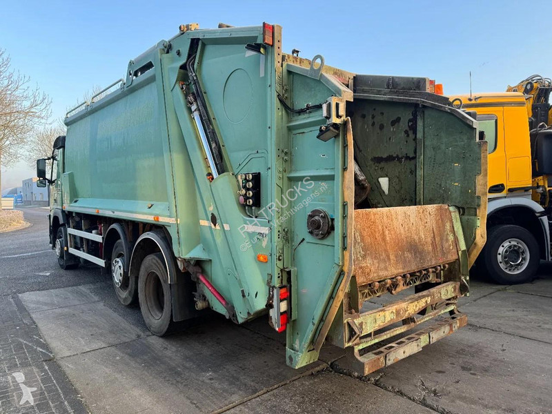 Engin de voirie Volvo 330 6X2 DENNIS EAGLE ROS...