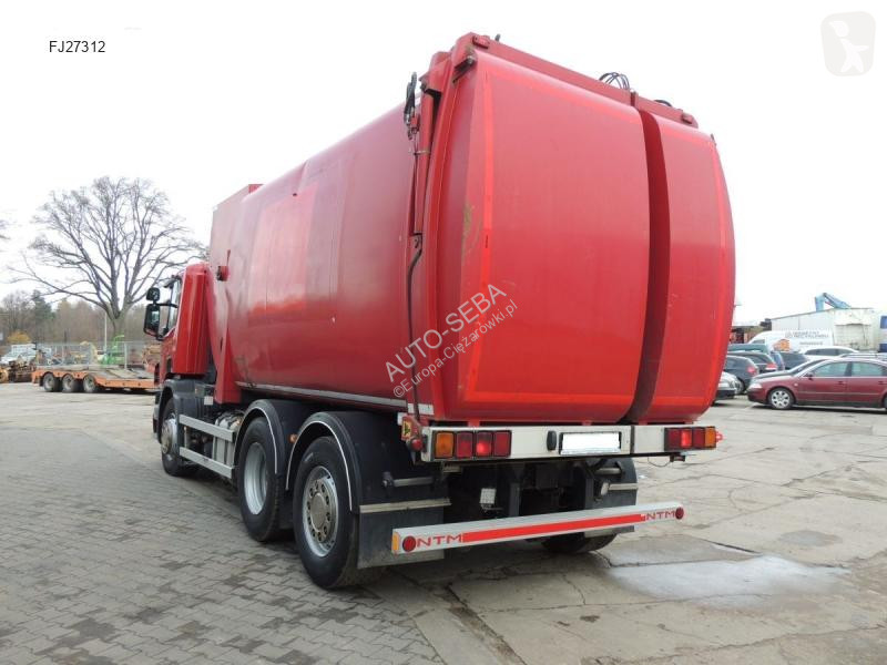 آلة لصيانة الطرق Scania P320