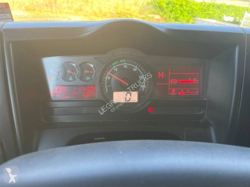 Engin de voirie Renault