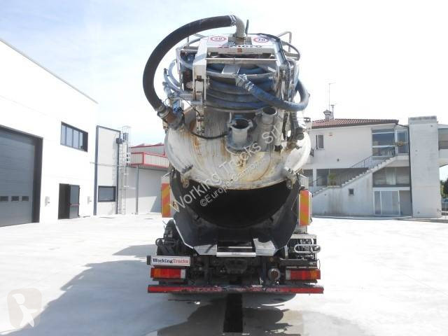 آلة لصيانة الطرق MAN