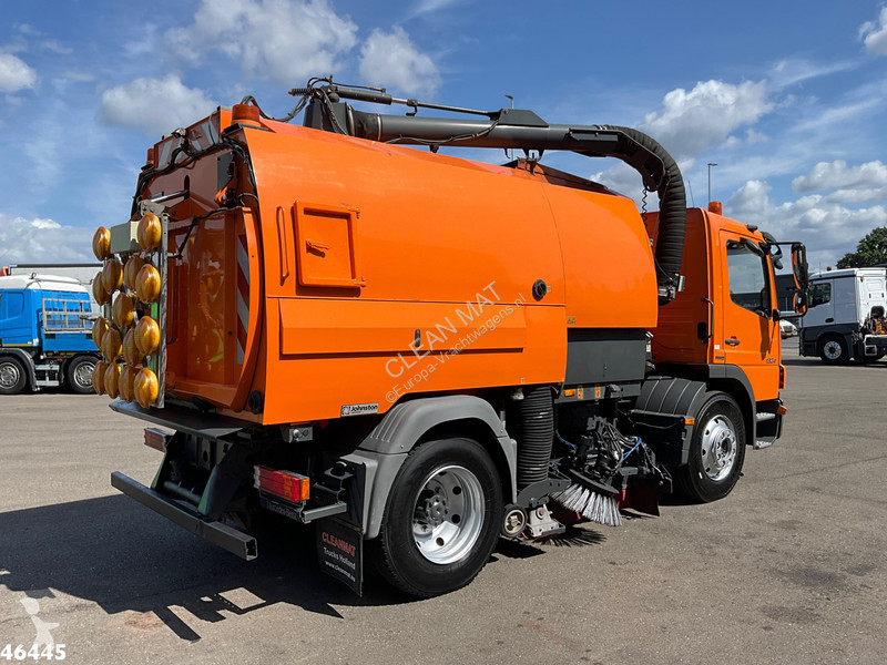 آلة لصيانة الطرق Mercedes 1324 Johnston VT 650...