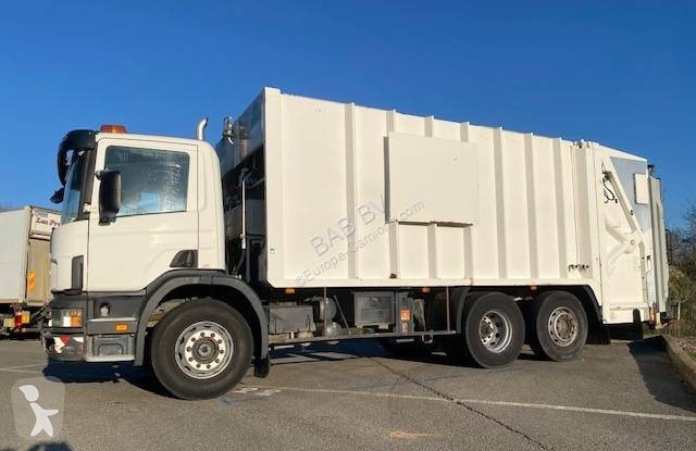 Engin de voirie Scania