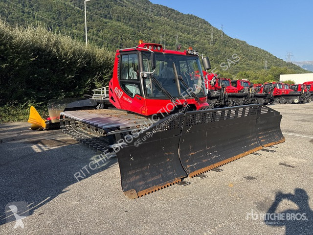 آلة لصيانة الطرق   Pisten Bully 600 Polar