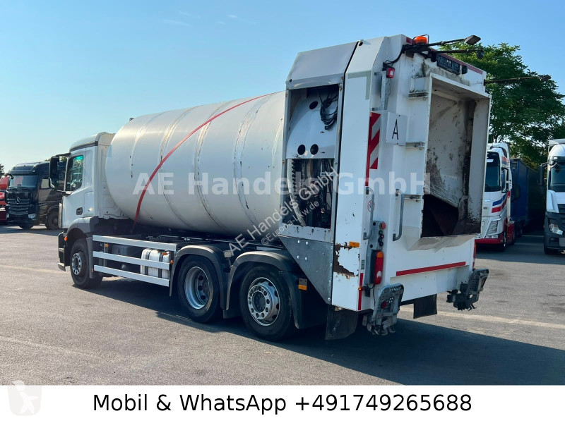 Engin de voirie Mercedes 2532 M ClassicSpace BL...