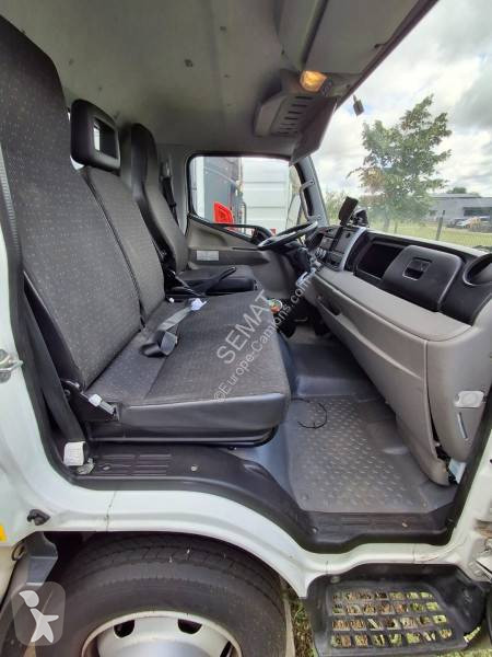 Engin de voirie Mitsubishi Fuso